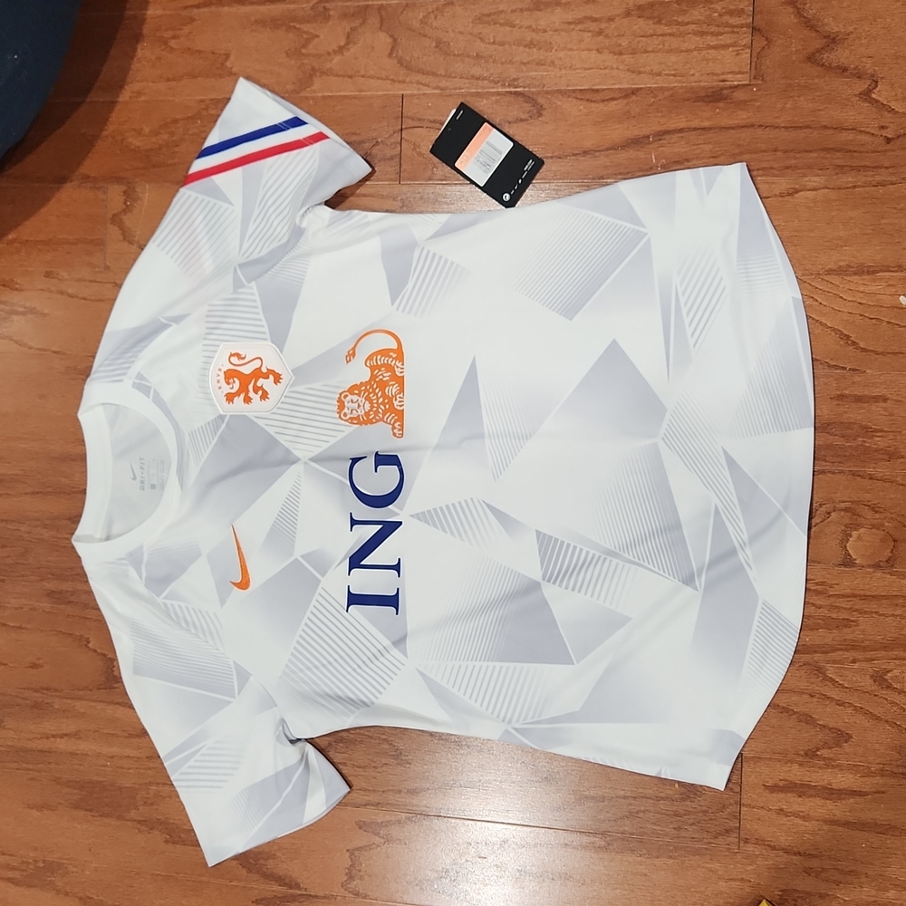 Nike‎ soccer shirt